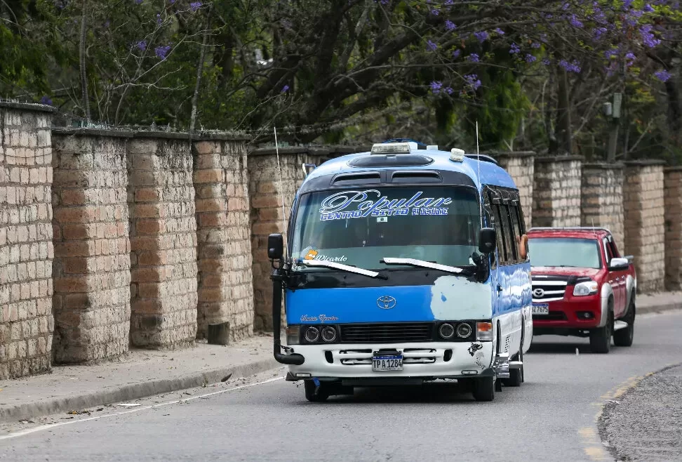 Valor del pasaje se mantiene y quién le aumento será sancionado, advierte el IHTT