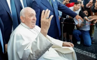 El papa celebra su 87 cumpleaños con una fiesta circense y rodeado de niños