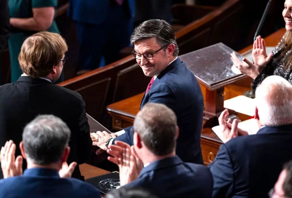 La Cámara de Representantes elige al ultraconservador Mike Johnson como presidente