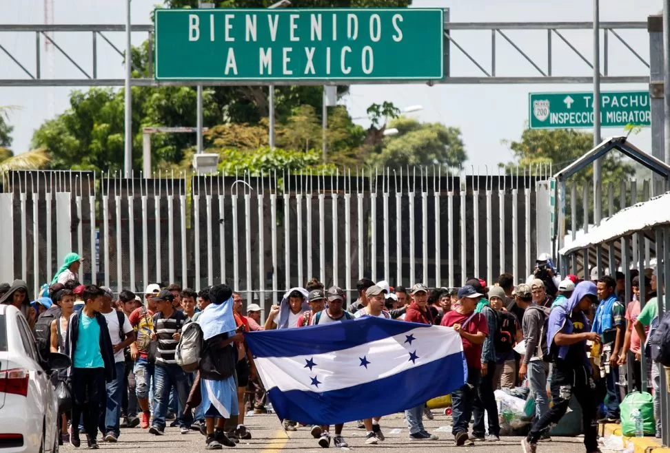 OFICIAL: 800 hondureños repatriados cada semana desde México