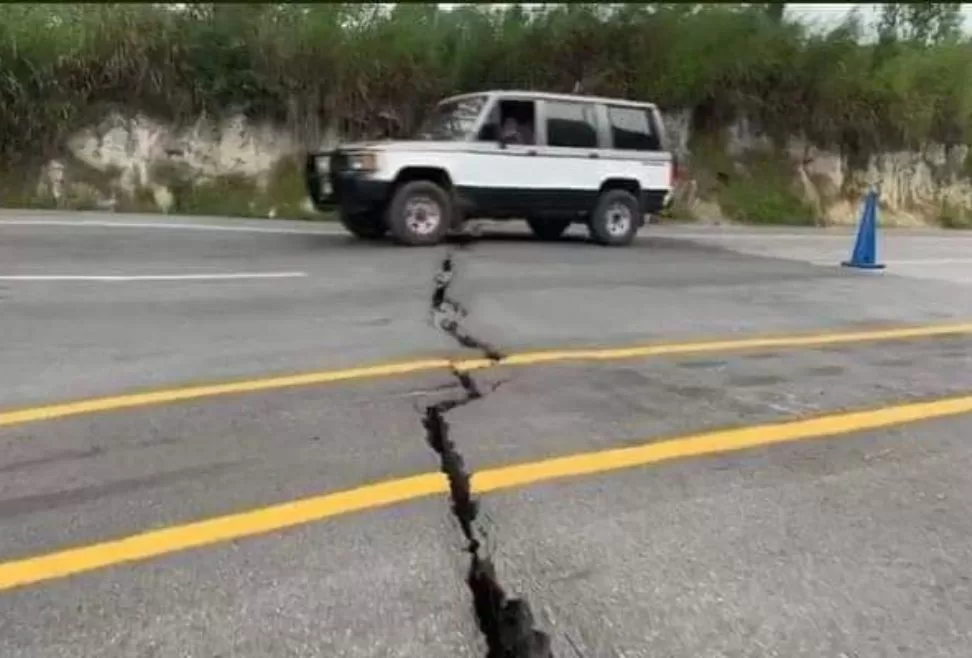 "Falla Geológica en CA-5 Despierta Preocupación en Comayagua: Viviendas y Carretera en Peligro"