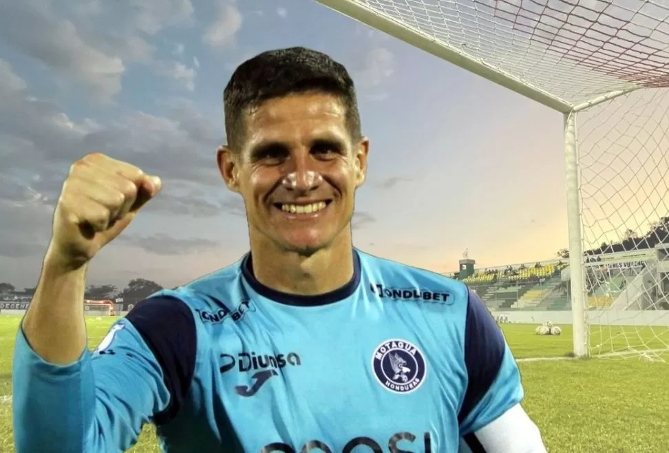 El guardameta argentino hondureño marcó historia al anotar desde su propia cancha un gol que pasará a la historia de la Liga Nacional de Honduras.