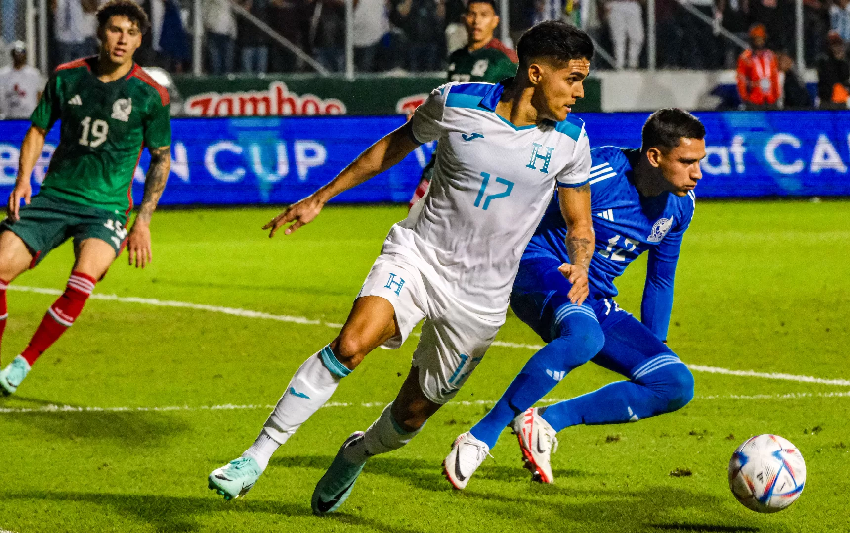 LESIÓN DE LUIS PALMA MATIENE A LA “H” ATENTOS A SU PROGRESO PARA EL DUELO ANTE COSTA RICA