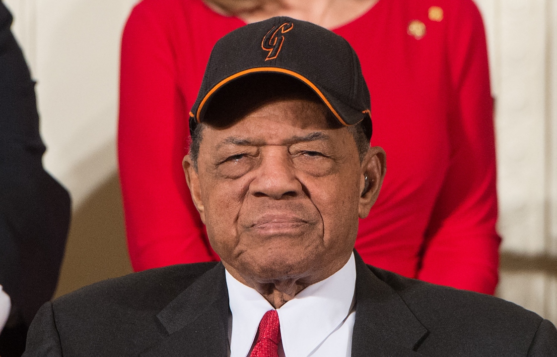 Muere legendario beisbolista Willie Mays