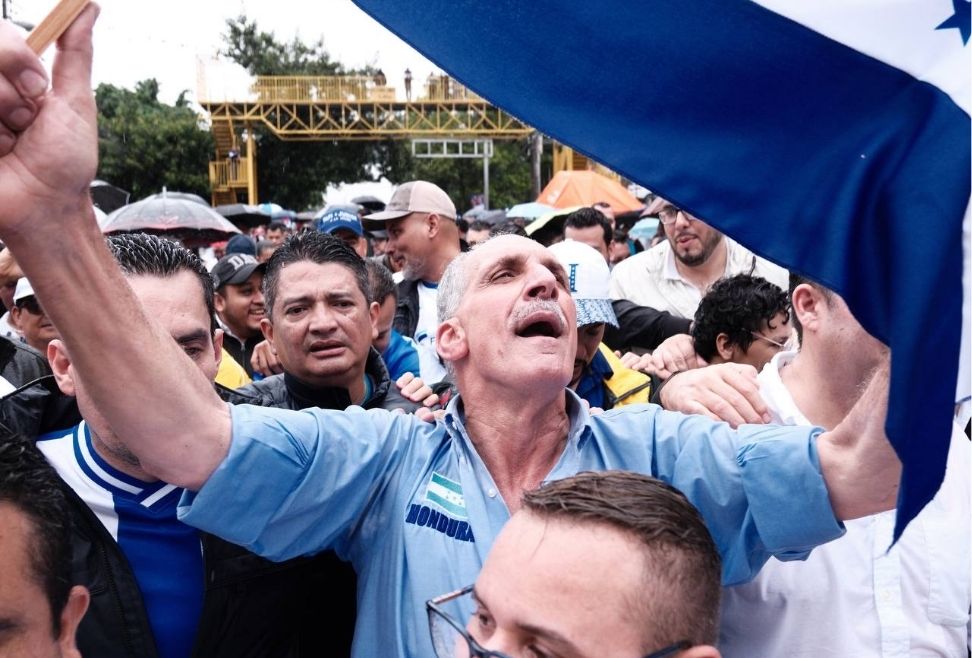 Papi a la Orden estuvo presente en la marcha de este sábado que se desarrolló en Tegucigalpa, Honduras.