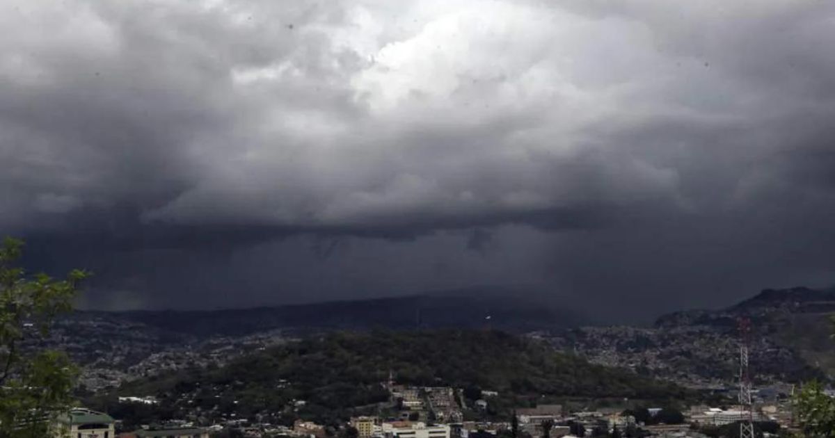 Las lluvias débiles asociadas al huracán Beryl persisten en suroccidente