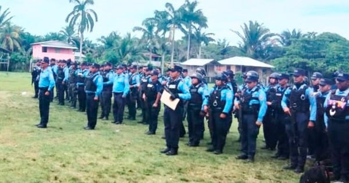 Equipo especial para busqueda de personas desaparecidas en Las Marias