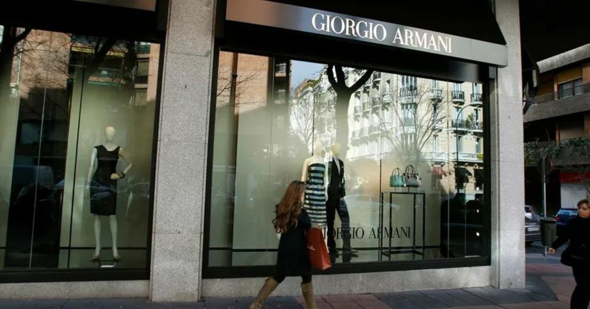 Italia investiga a Armani y Dior por explotación laboral