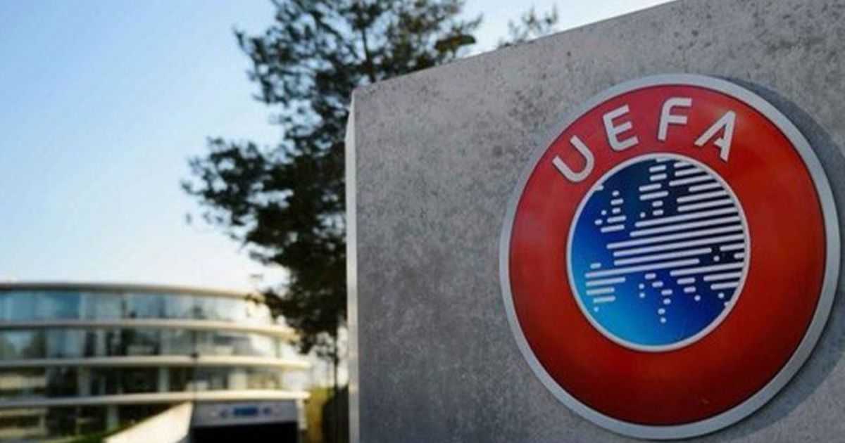 UEFA sanciona federaciones por racismo en Eurocopa