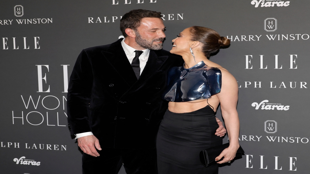 Jennifer López y Ben Affleck Subastan objetos.