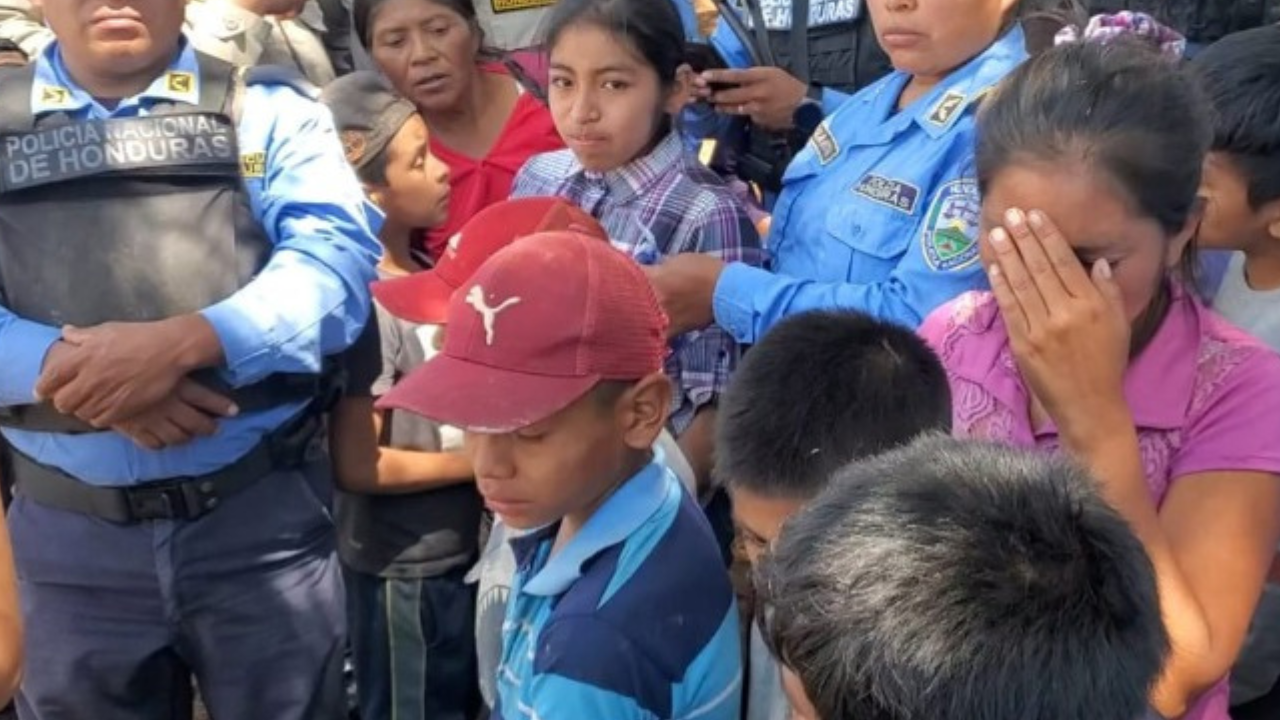 Solos y en una casa abandonada pasaron la noche cinco niños reportados como desaparecidos en Yamaranguila