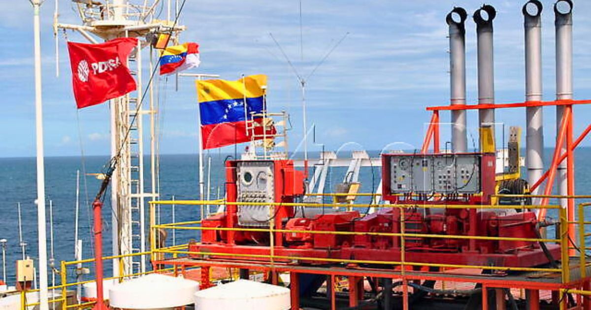 Venezuela estabiliza economía, caída histórica en producción petrolera