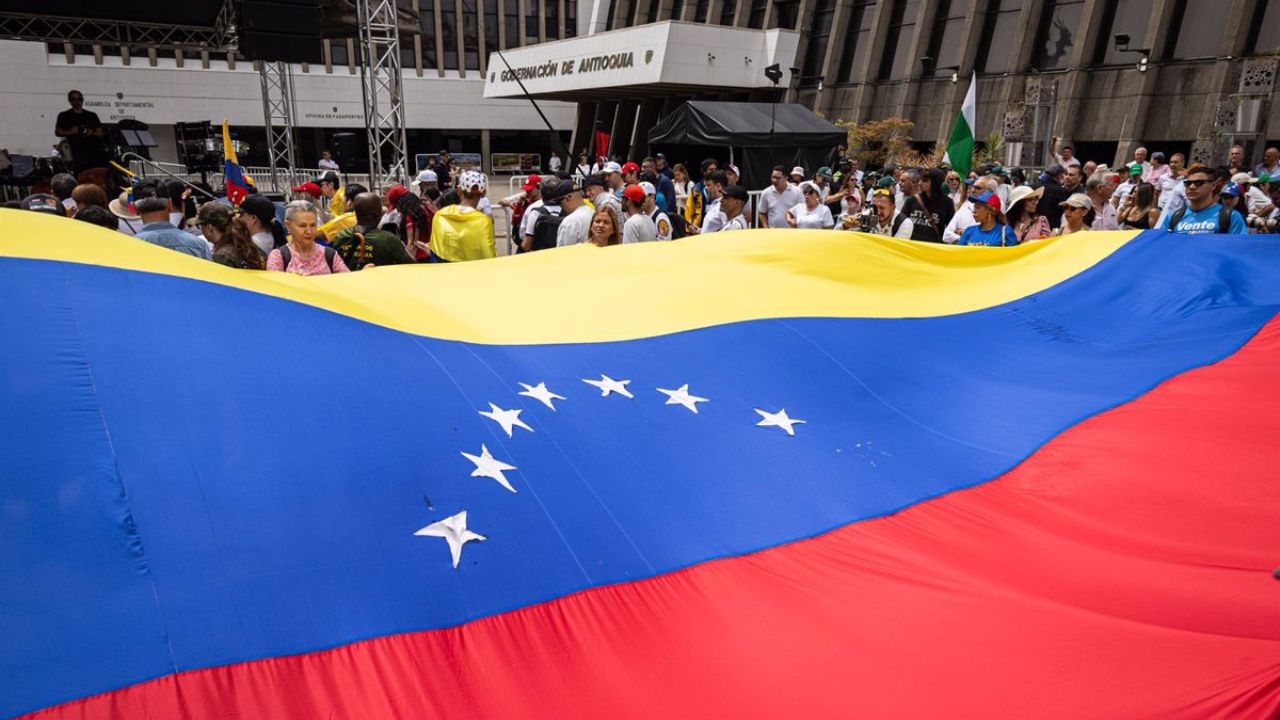 Cuatro periodistas imputados por terrorismo tras elecciones en Venezuela