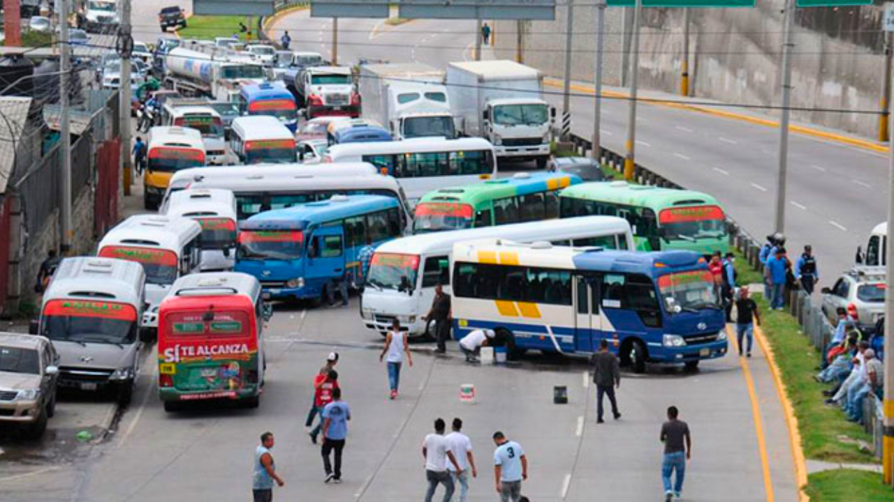 Fracaso con IHTT causa paro indefinido de buses