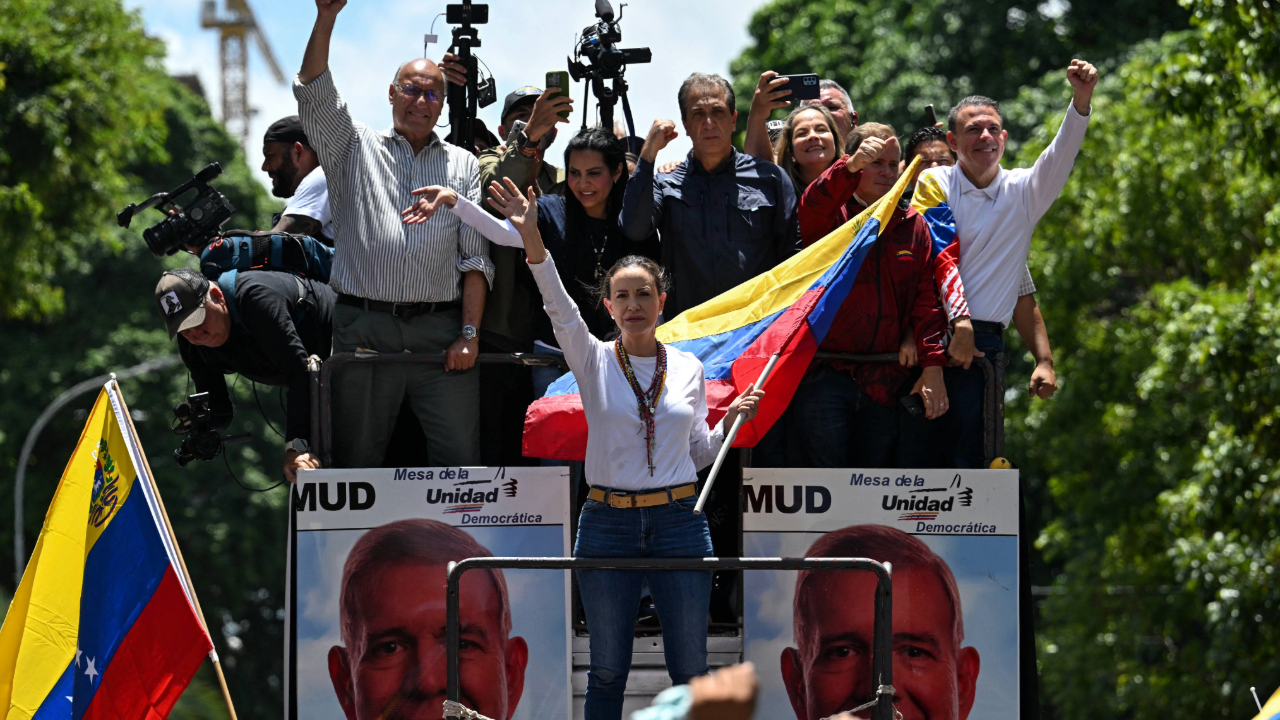 Líderes opositores piden a militares de Venezuela ponerse “al lado del pueblo”