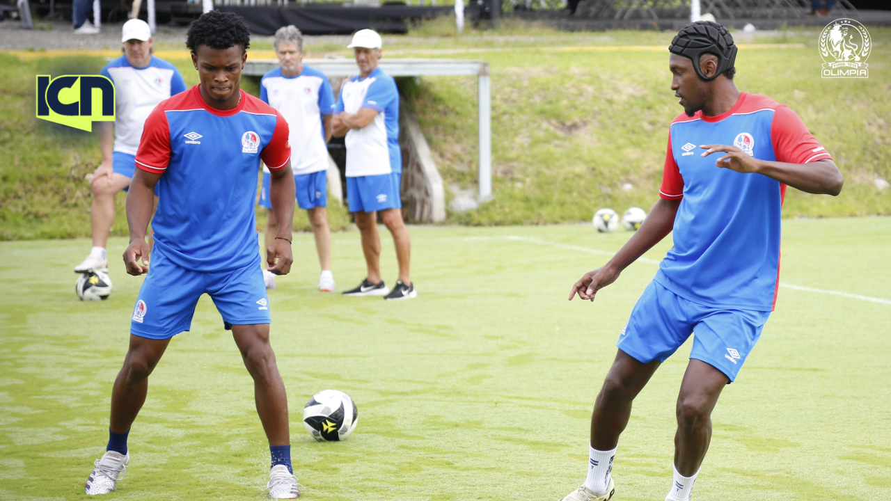 Alberth Elis entrenó con el campamento olimpista.