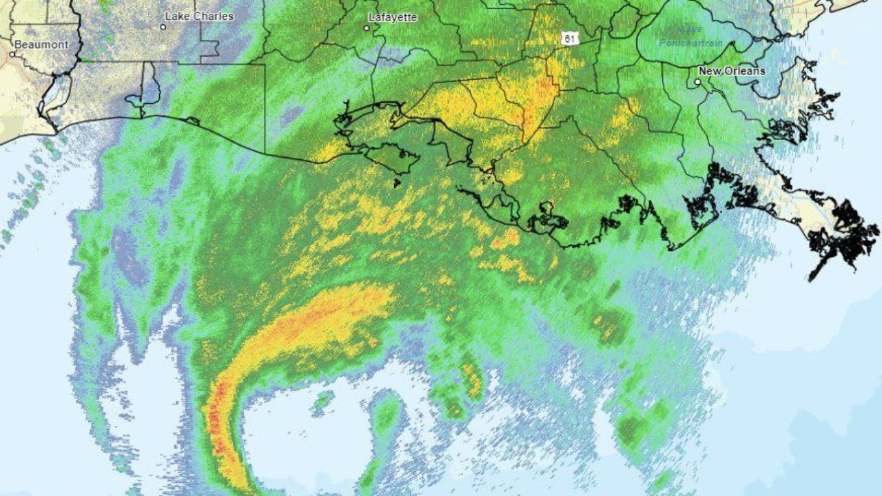 Huracán Francine impacta el Sur de Luisiana como tormenta de categoría 2