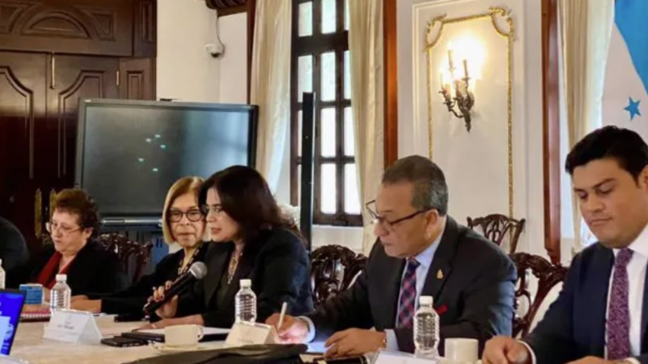 “El equipo del Fondo valora la adopción por parte del Consejo de Ministros de Honduras del Proyecto de Ley de Presupuesto 2025.