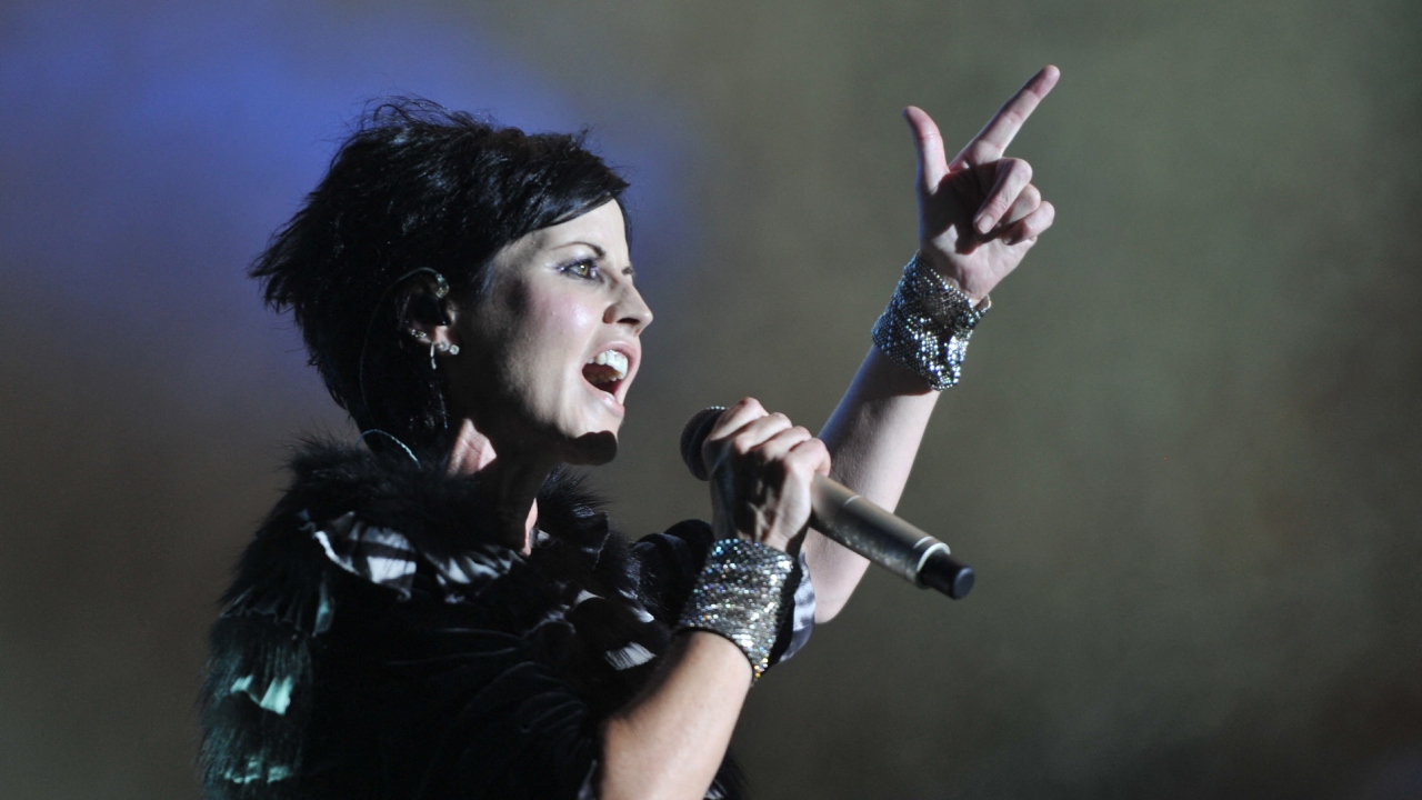 Dolores O’Riordan: Celebrando el legado de la voz de The Cranberries en su 53º cumpleaños