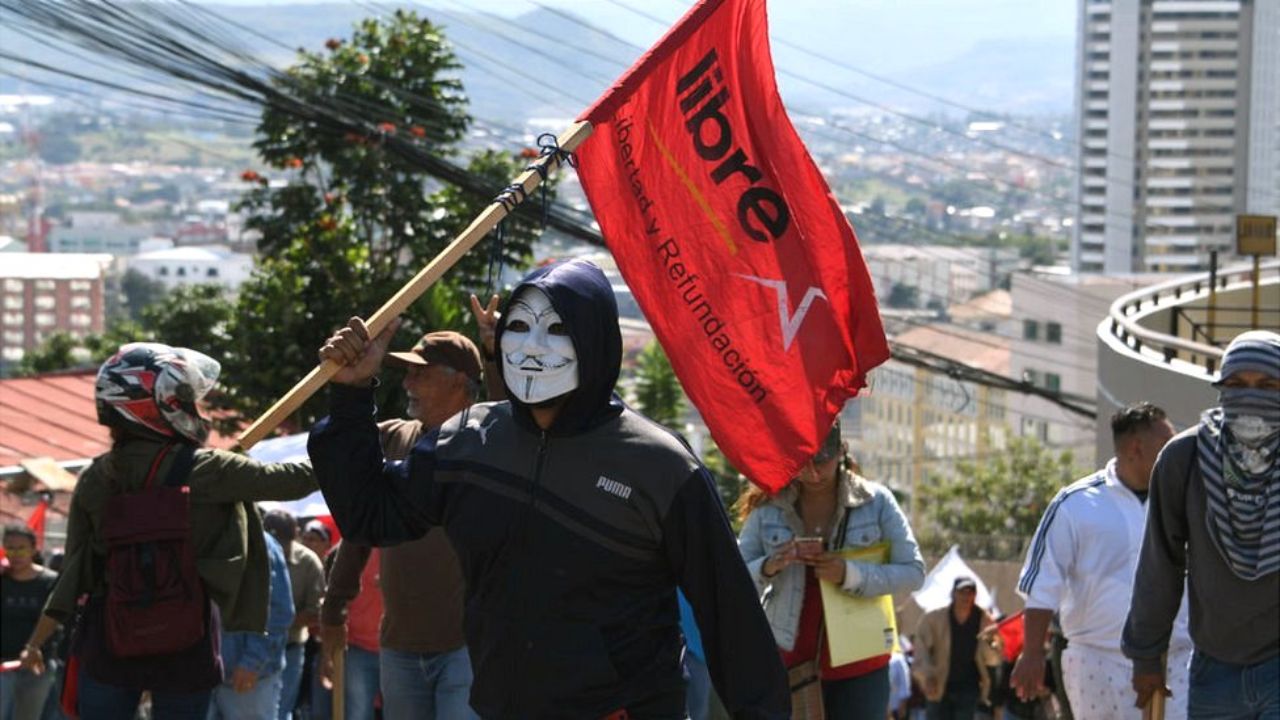 Celebraciones patrias se politizan: Protestas en Tegucigalpa